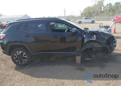 2020 Jeep Compass Trailhawk 4X4 from USA, damaged, VIN 3C4NJDDB6LT138770